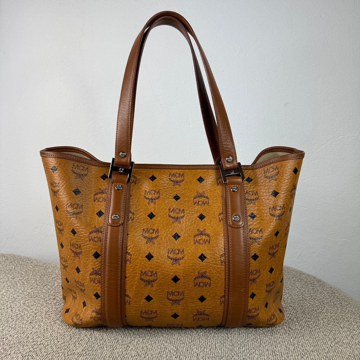 MCM Shopper – Visetos Cognac
