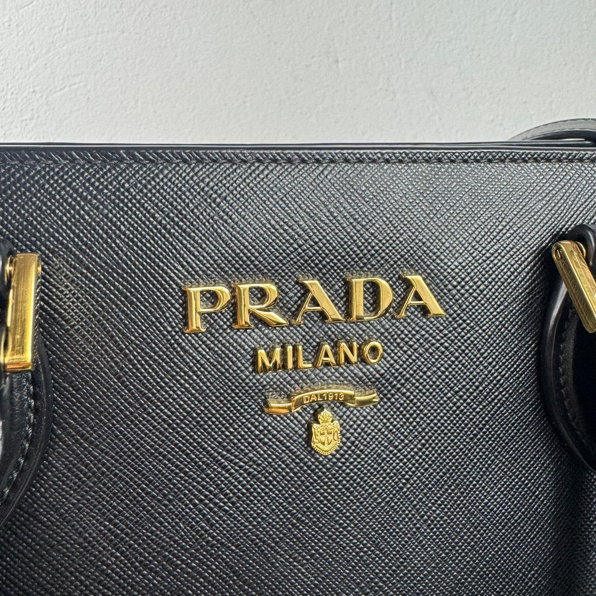 Prada Saffiano Shopper – Schwarz