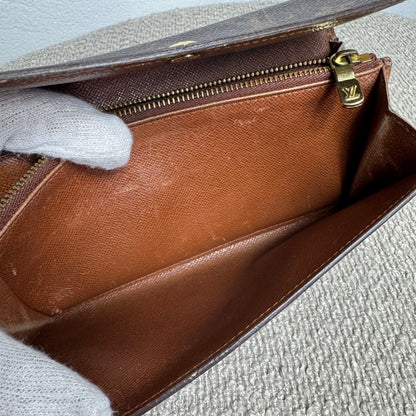 Louis Vuitton Sarah Wallet – Monogram Canvas (MI0962)
