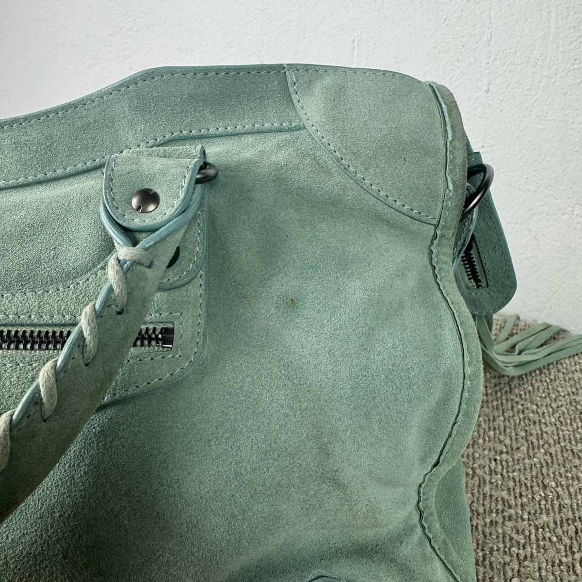 Balenciaga Classic City – Wildleder Mintgrün