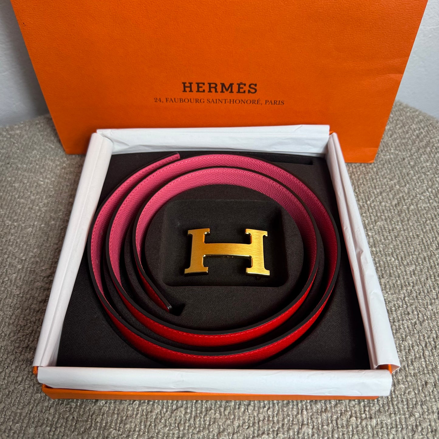 Hermès H Gürtelschließe Goldfarben mit wendbarem Lederriemen Rouge Radieux / Rosa