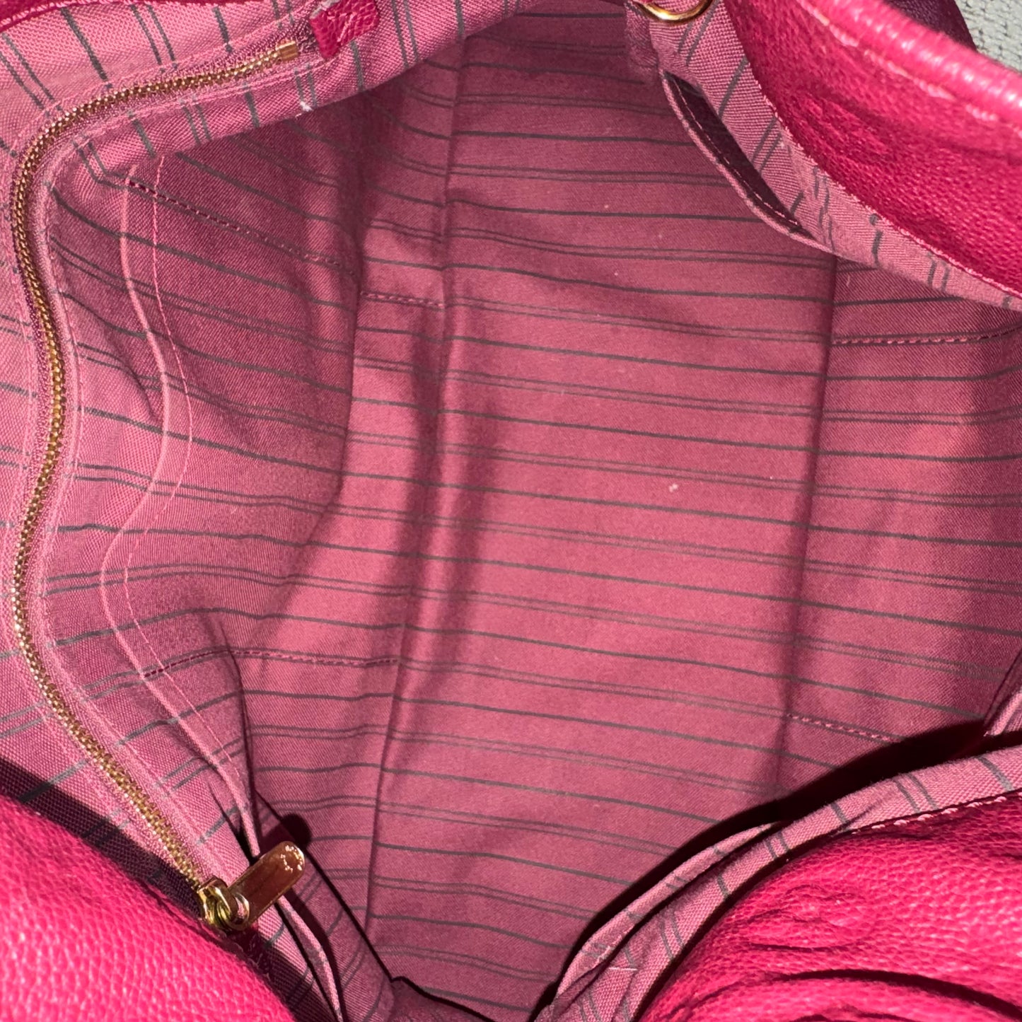Louis Vuitton Artsy MM Empreinte Bordeaux