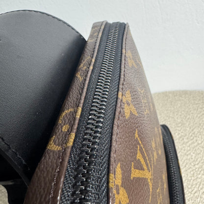 Louis Vuitton Avenue Sling Bag – Monogram
