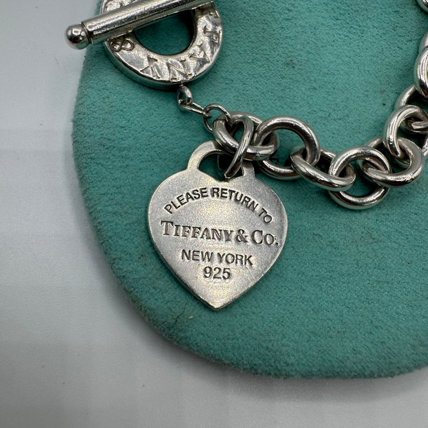 Tiffany & Co. Return to Tiffany Gliederarmband mit Herzanhänger – 925 Silber