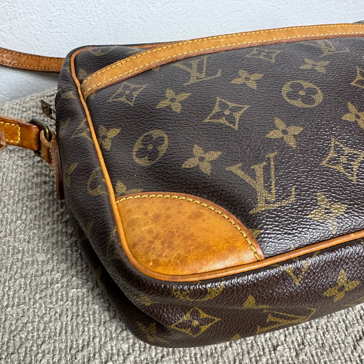 Louis Vuitton Trocadéro 30 Monogram