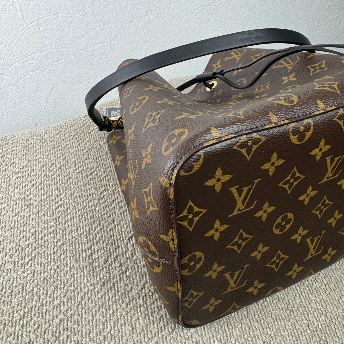 Louis Vuitton NéoNoé – Monogram Canvas / Schwarz