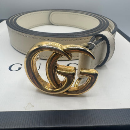Gucci GG Marmont Gürtel Weiß