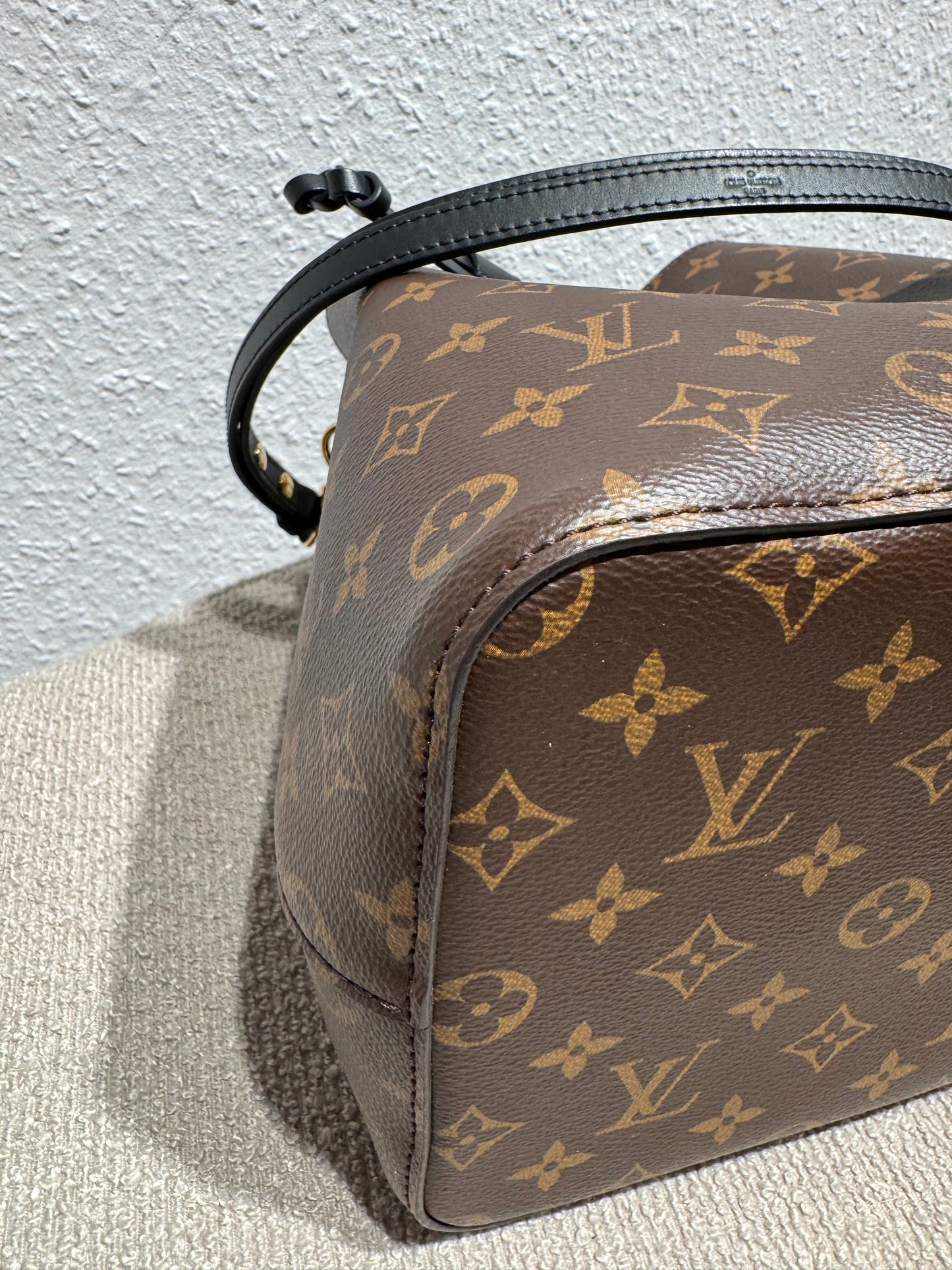 Louis Vuitton NéoNoé Monogram – Schwarz