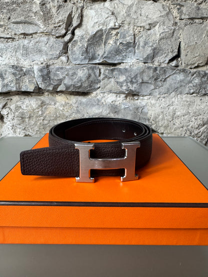 Hermès Wendegürtel – Dunkelbraun/Schwarz mit silberfarbener H-Schnalle