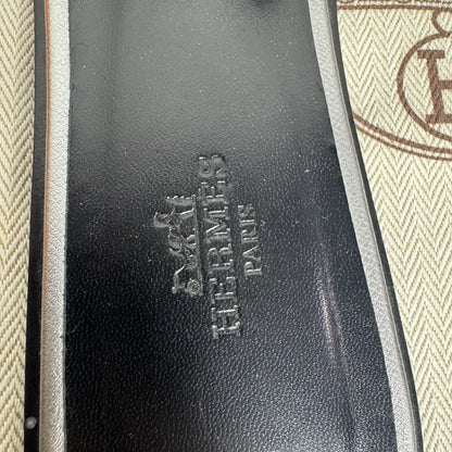 Hermès Oran Sandalen Metallic-Silber Leder Gr. 40