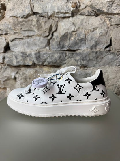 Louis Vuitton Time Out Sneaker Weiß/Schwarz – Größe 38