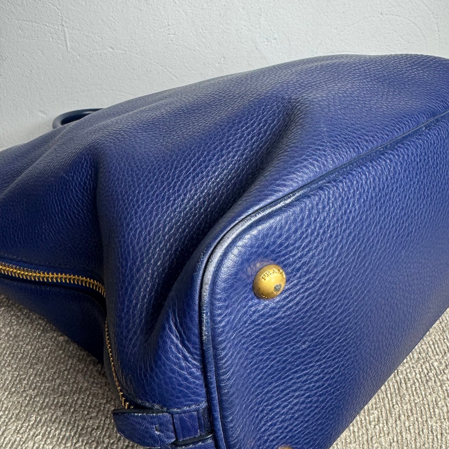 Prada Shopper Vitello Leder in Blau