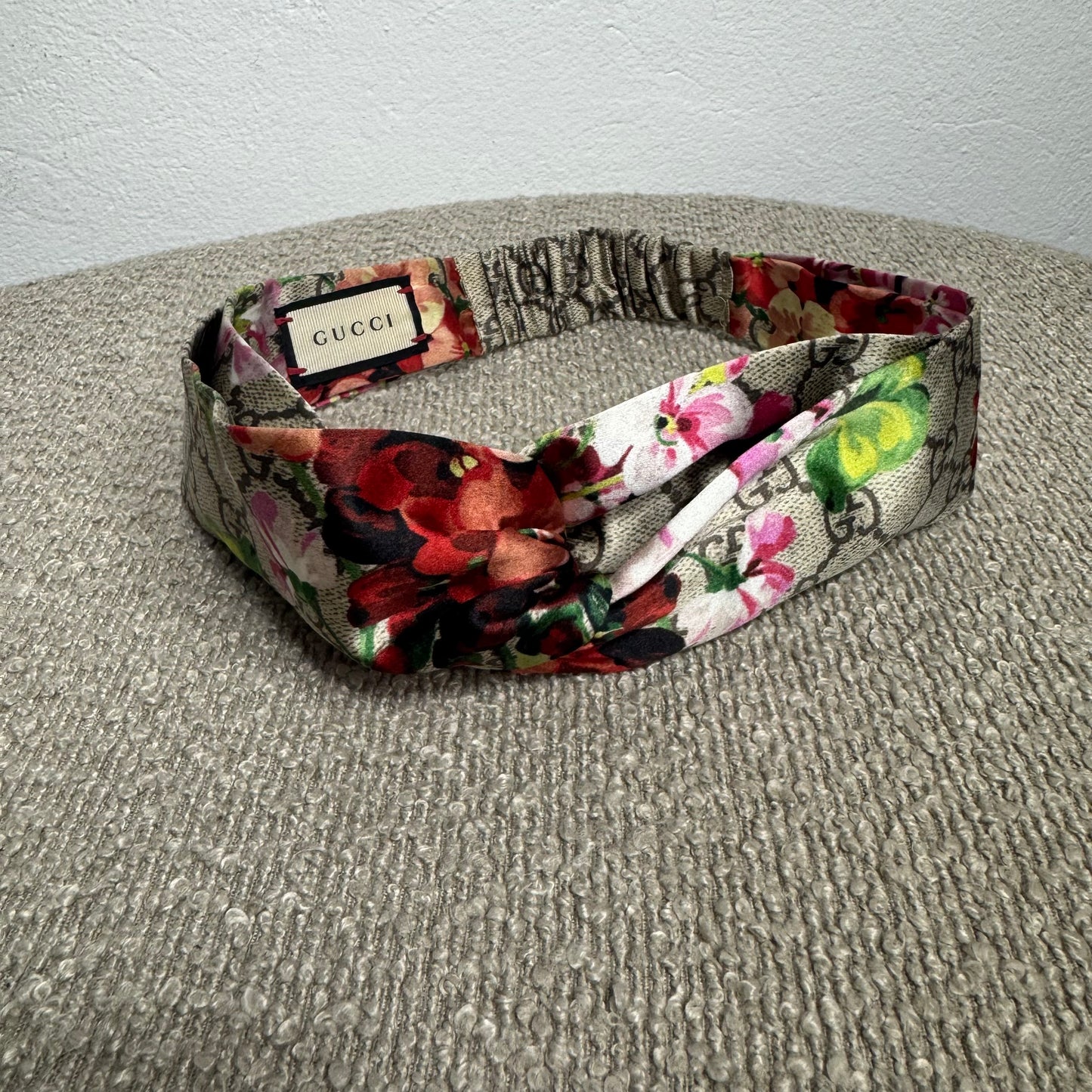 Ruban de cheveux en soie imprimé GG Blooms Gucci