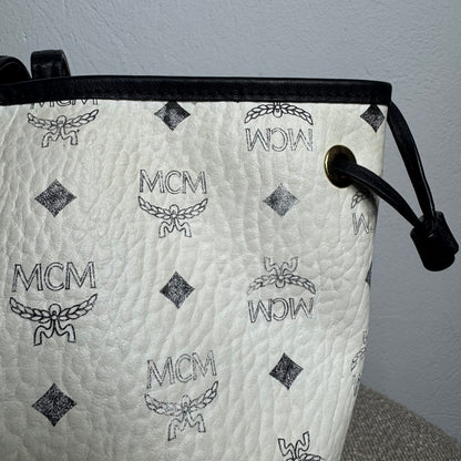 MCM Liz Reversible Shopper Medium Visetos Weiß
