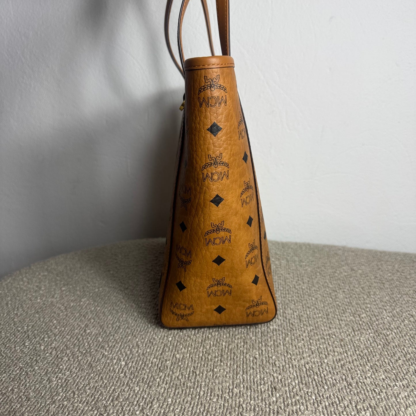 MCM Toni Shopper Medium - Cognac