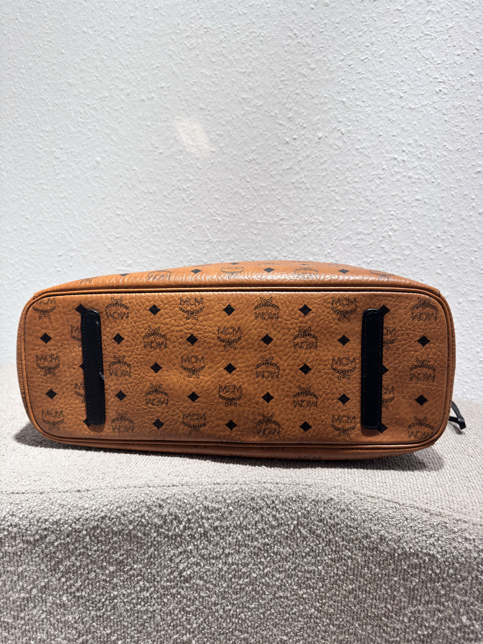 MCM Wendeshopper – Visetos / Universe Design