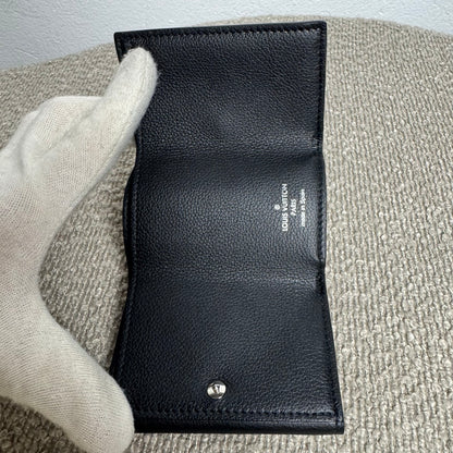 Louis Vuitton Lockmini Geldbeutel – Schwarz