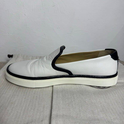 Hermès Slip-On Sneaker – Weiß/Schwarz