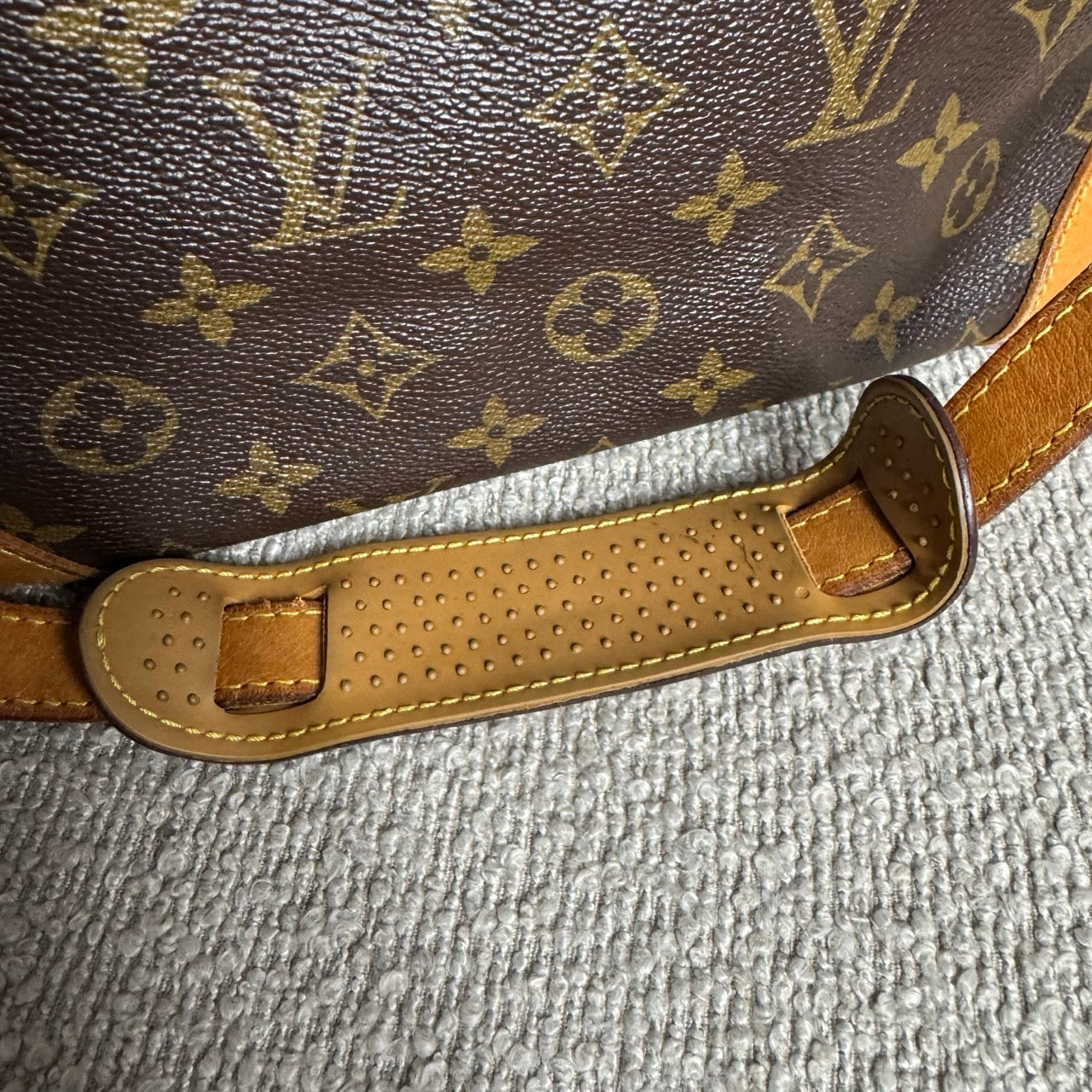 Louis Vuitton Boulogne 30 – Monogram Canvas
