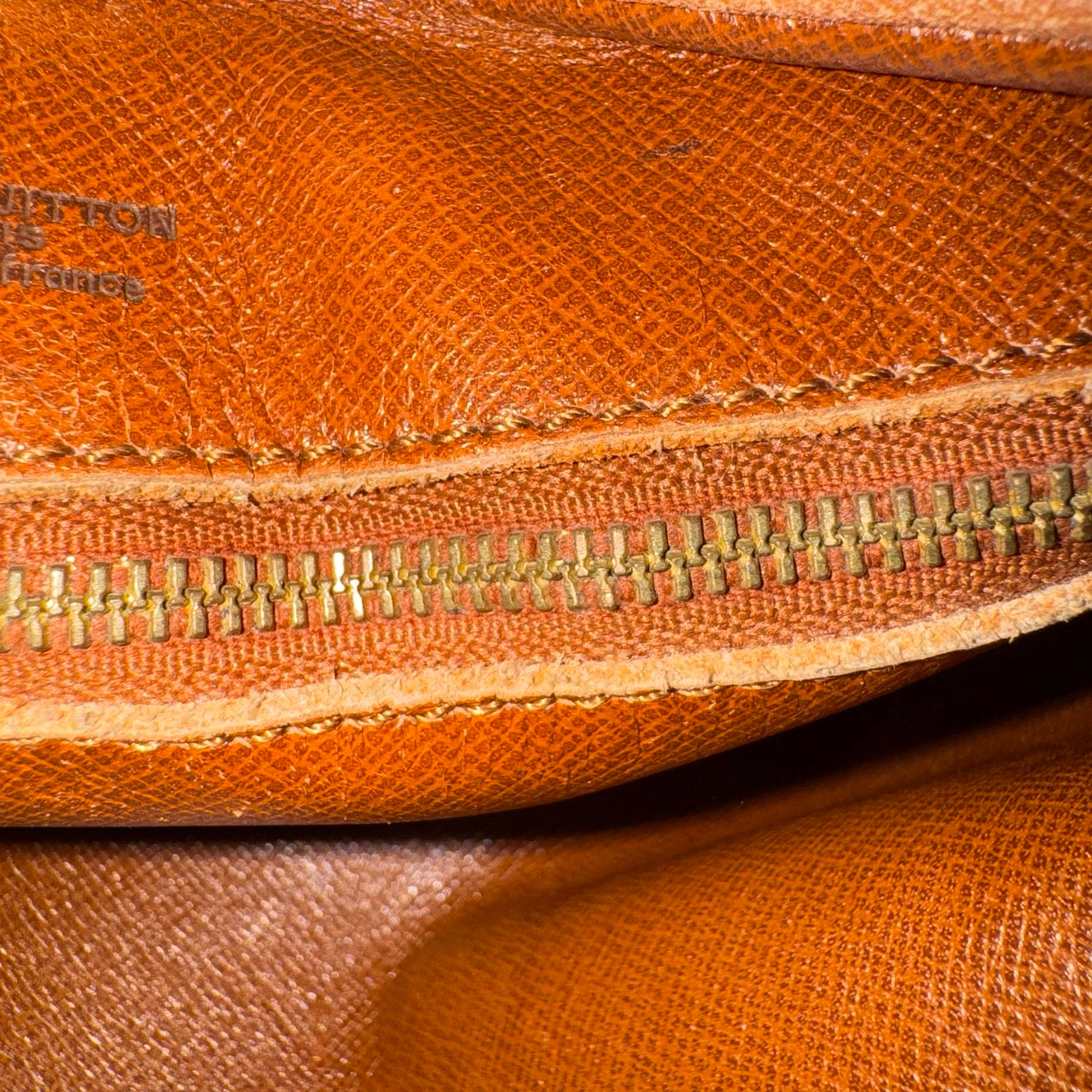 Louis Vuitton Boulogne 30 – Monogram Canvas
