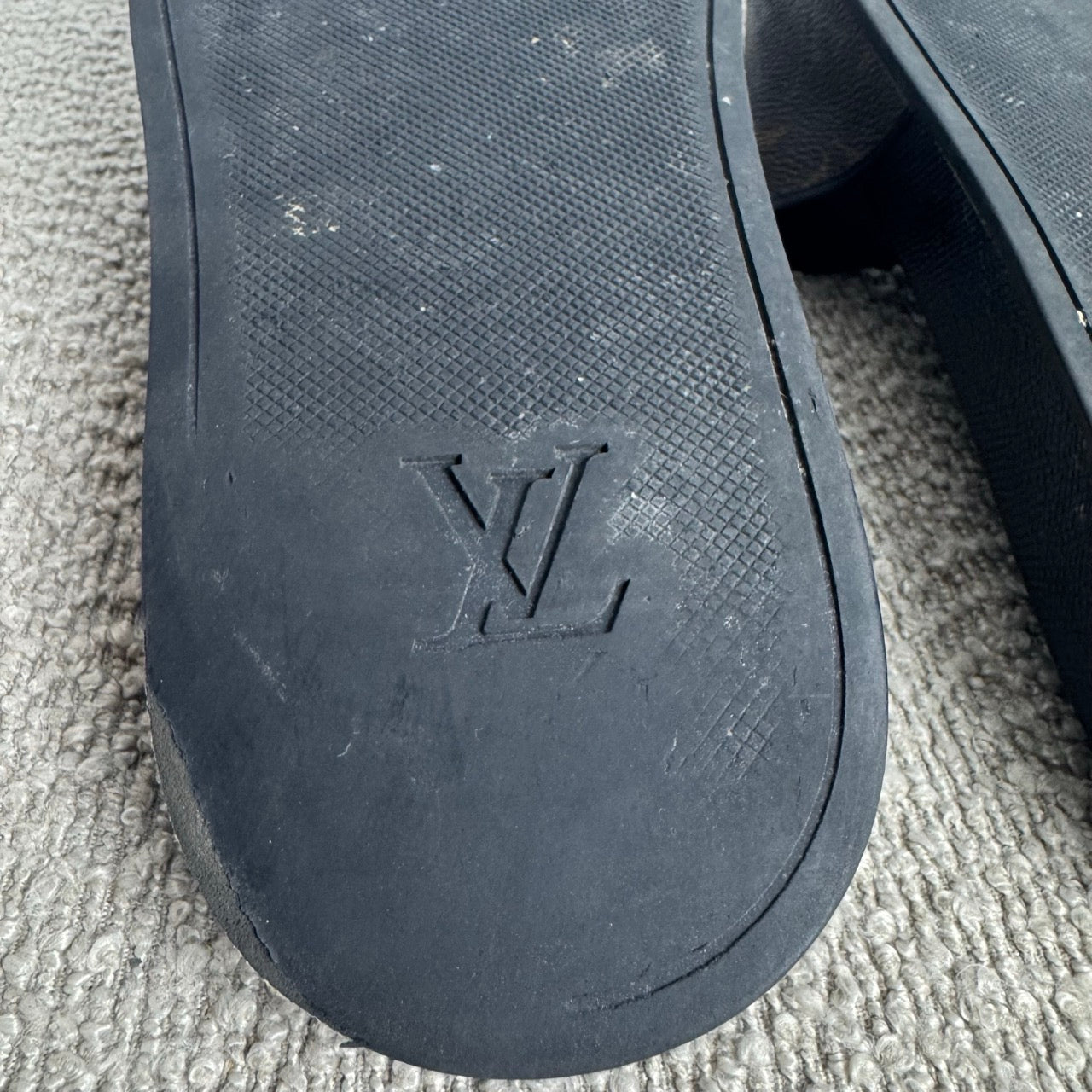 Louis Vuitton "Waterfront" Monogram Slides - Size 44