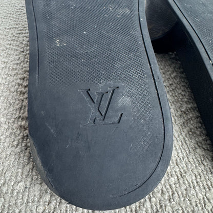 Louis Vuitton "Waterfront" Monogram Slides - Size 44