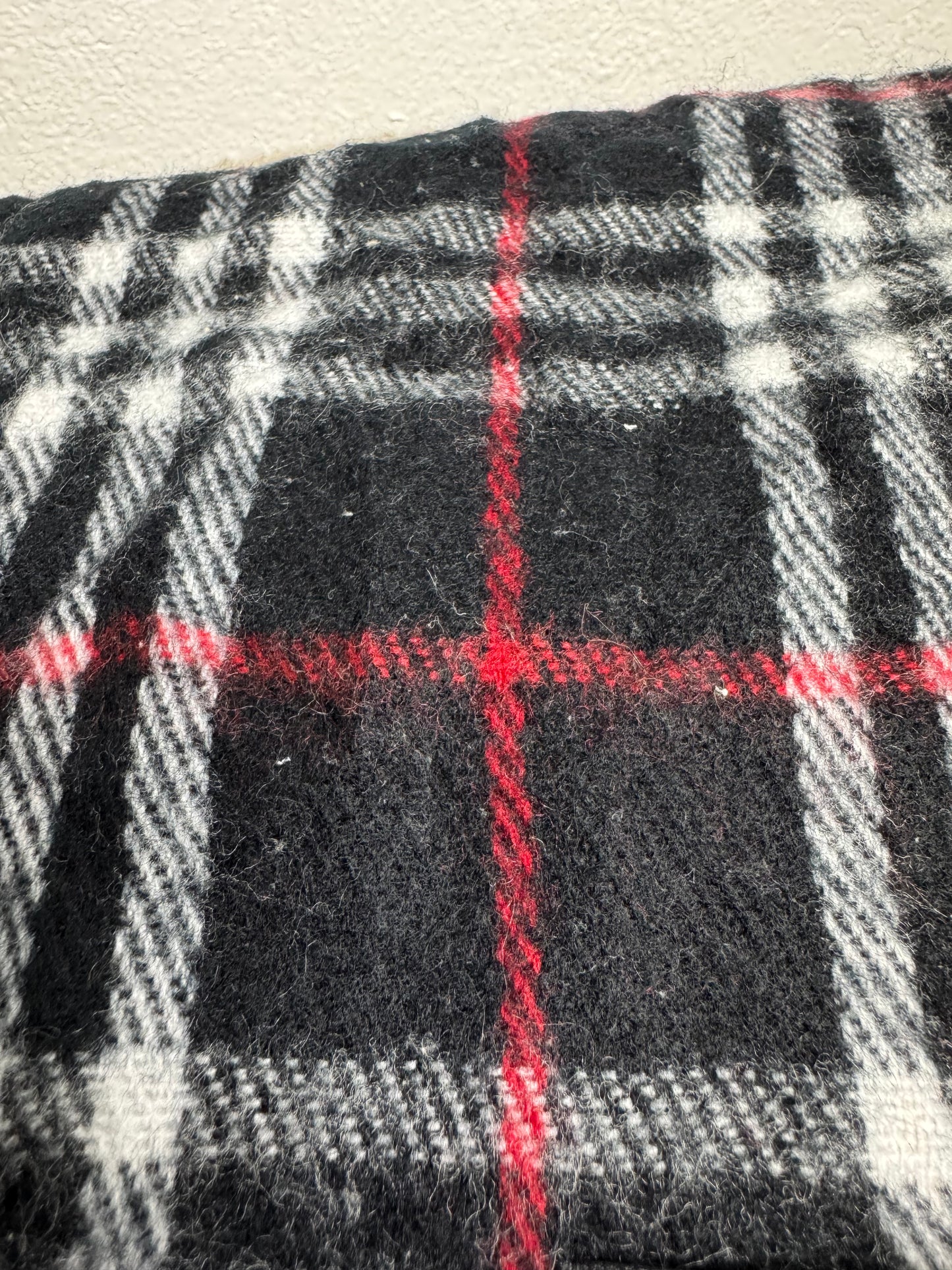 Burberry Scarf Black – 100% Lambswool
