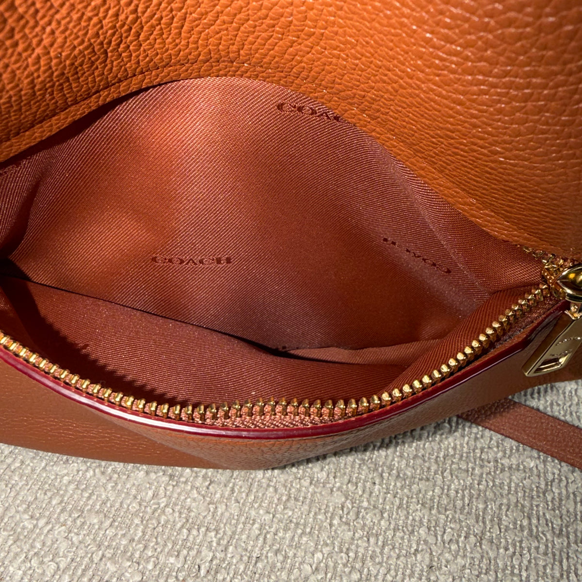 Coach Schultertasche – Braunes Leder