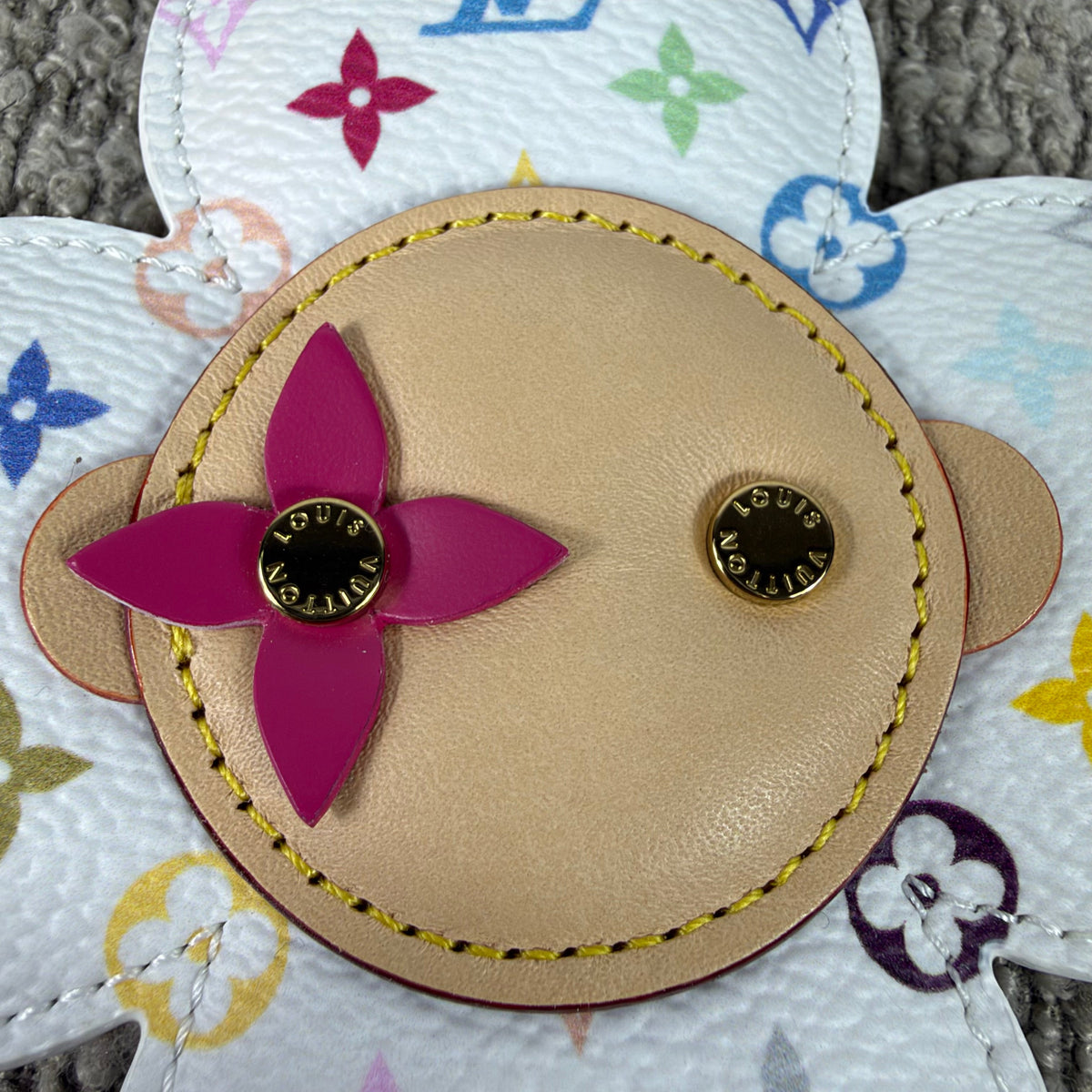 Louis Vuitton x Takashi Murakami Vivienne Head Taschenanhänger – Monogram Multicolore