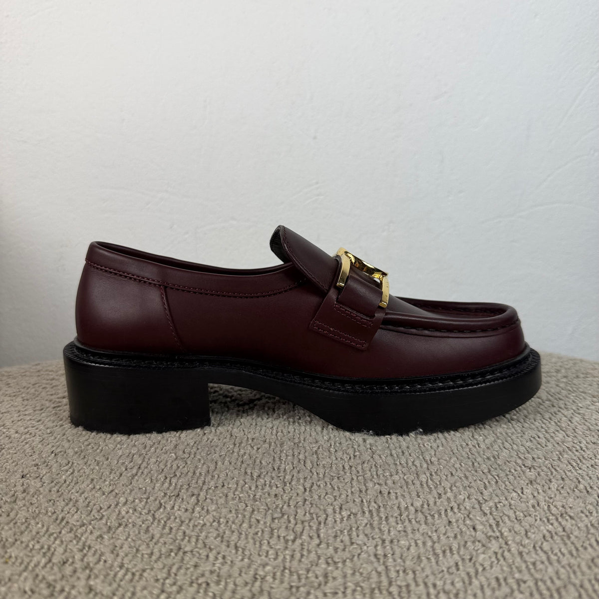 Louis Vuitton Academy Baroque Loafer – Bordeauxrot – Gr. 37,5