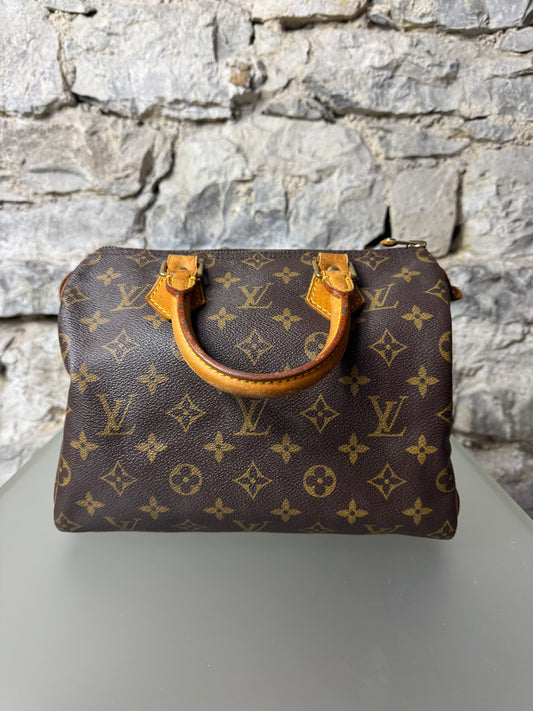 Louis Vuitton Speedy 25 – Monogram