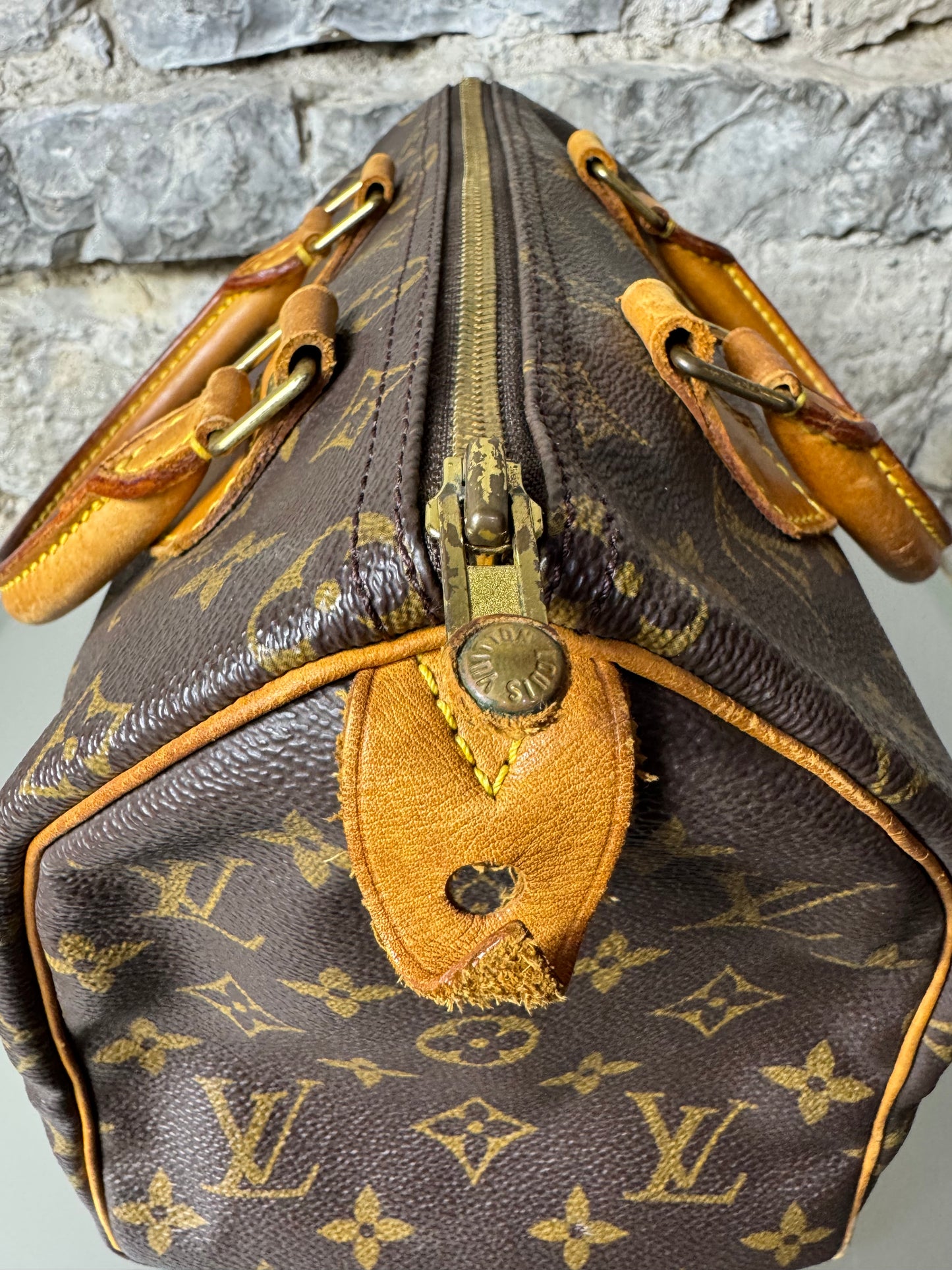 Louis Vuitton Speedy 25 – Monogram