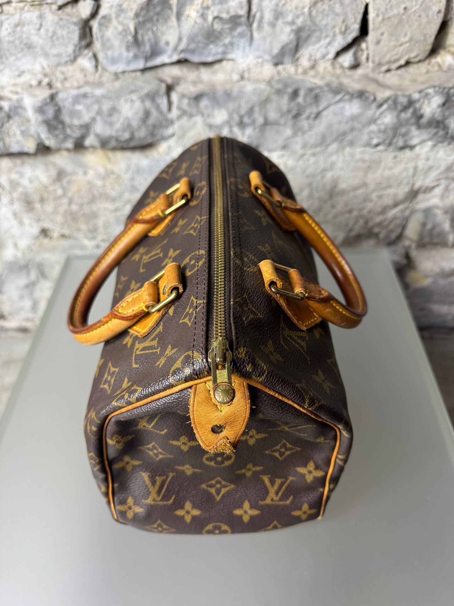 Louis Vuitton Speedy 25 – Monogram