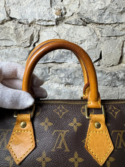 Louis Vuitton Speedy 25 – Monogram