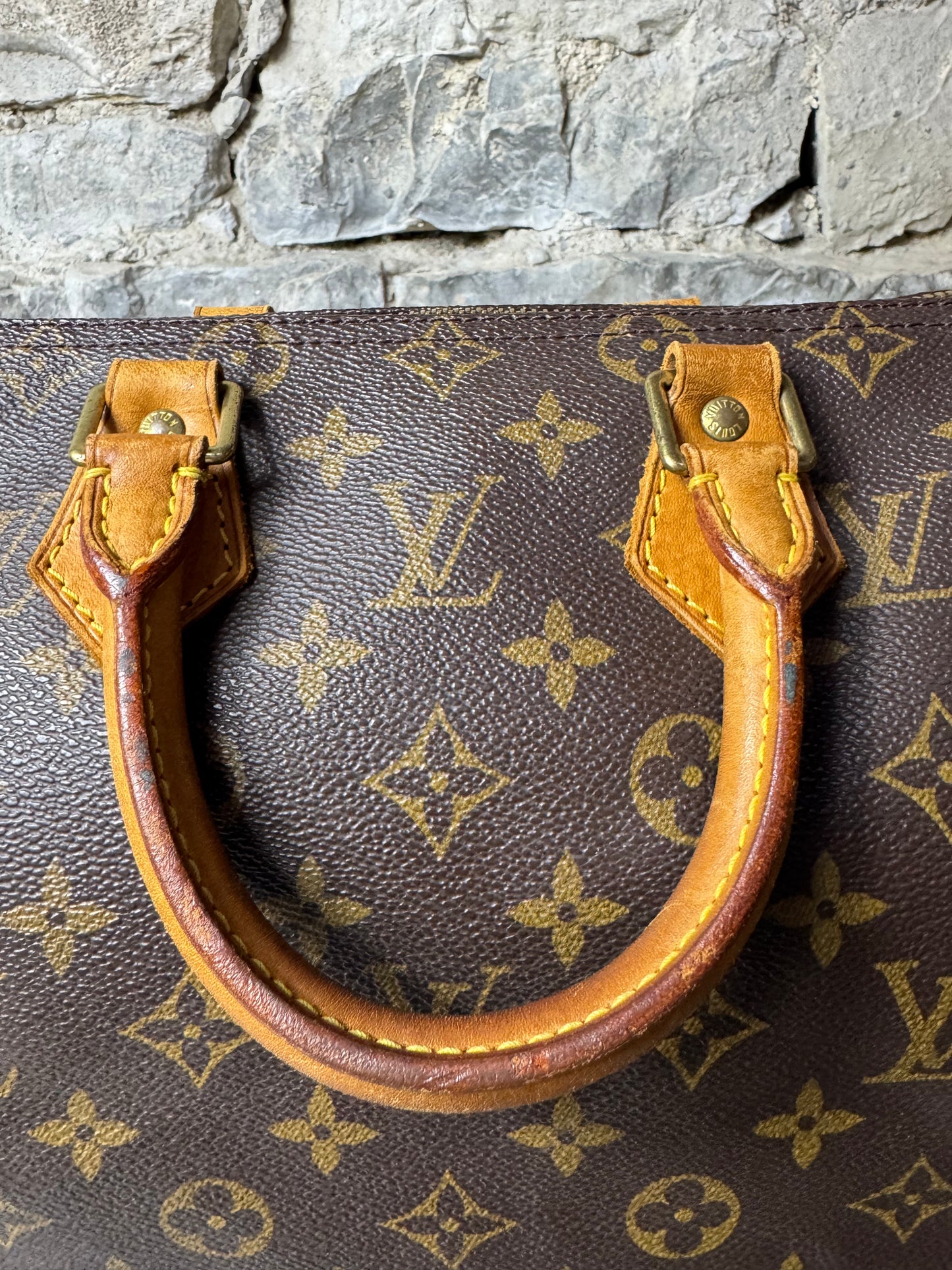 Louis Vuitton Speedy 25 – Monogram