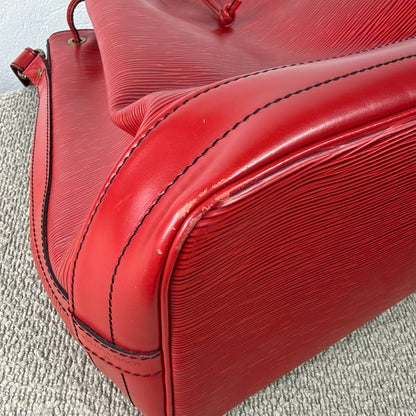 Louis Vuitton Sac Noé Grande – Epi Leder Rot