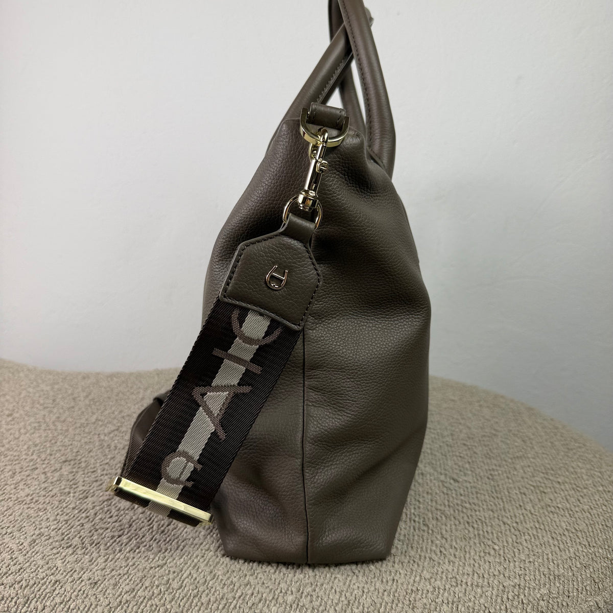 Aigner Shopper Handtasche – Leder Taupe