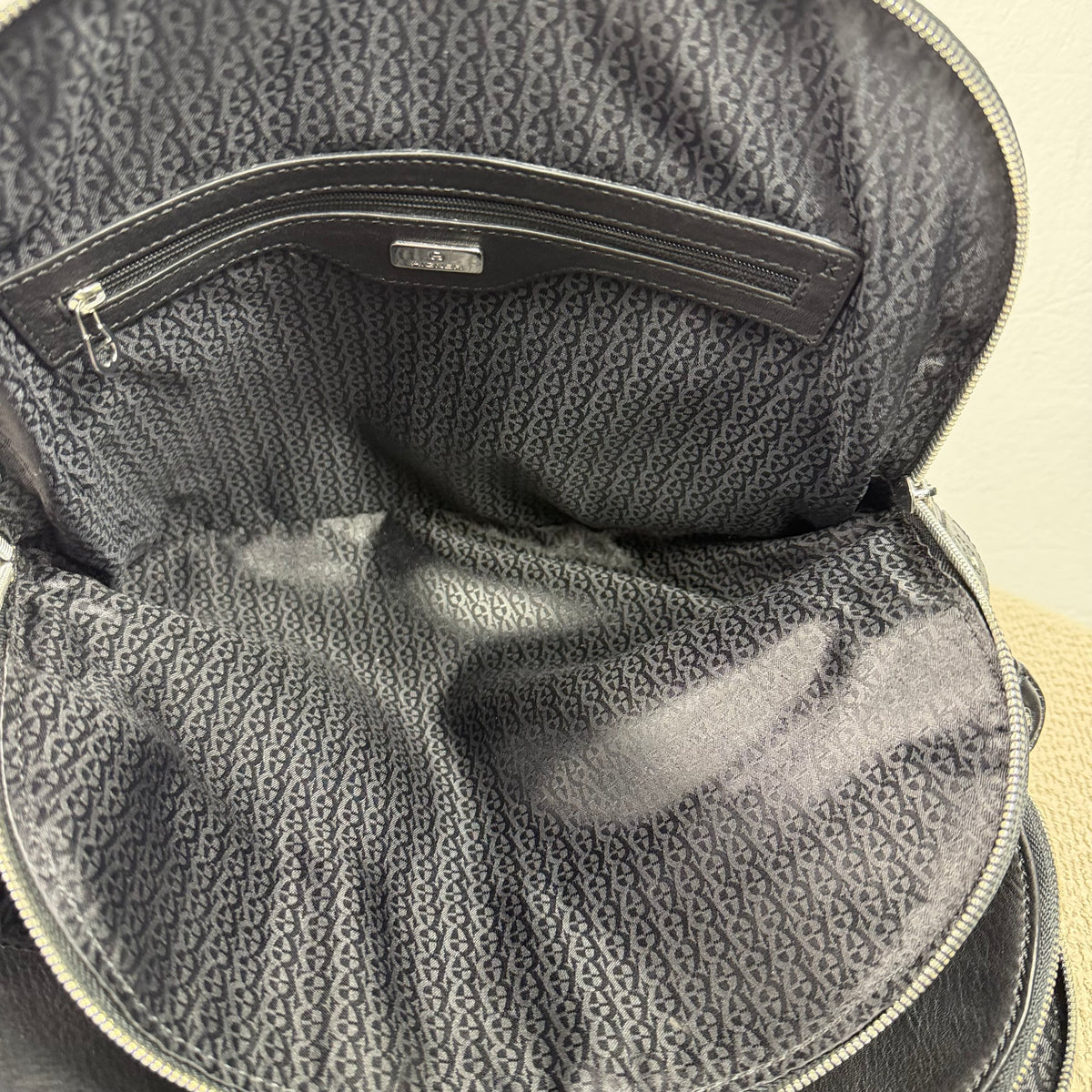 Aigner Handtasche – Schwarzes Leder