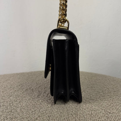 Michael Kors Schultertasche – Schwarz mit goldfarbenen Details