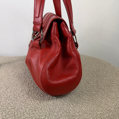 BVLGARI Chandra Flap Tote – Rotes Leder