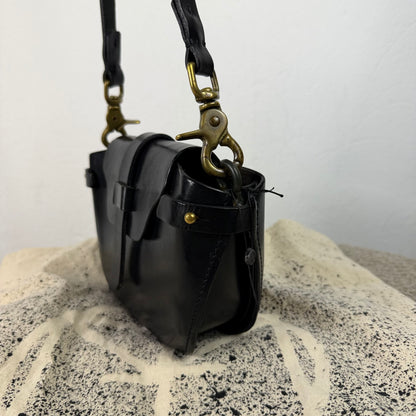 ESDE Leder Schultertasche Schwarz – Handgefertigt