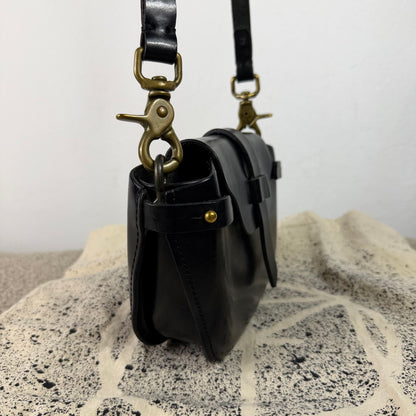 ESDE Leder Schultertasche Schwarz – Handgefertigt
