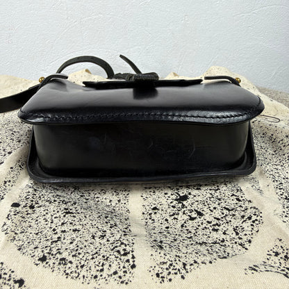 ESDE Leder Schultertasche Schwarz – Handgefertigt