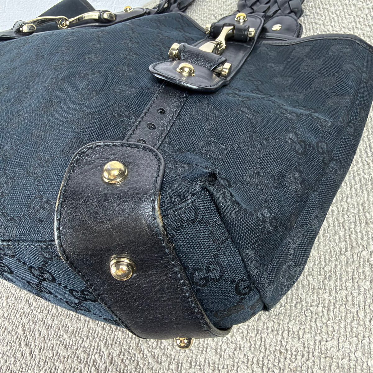 Gucci Pelham Monogram Hobo Bag – Schwarz