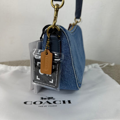 Coach Swing Zip Bag – Denim Blau