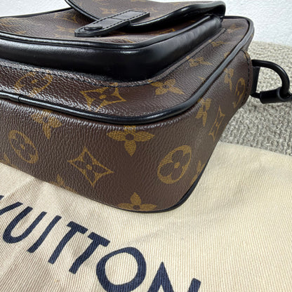 Louis Vuitton Christopher Schultertasche – Monogram Canvas