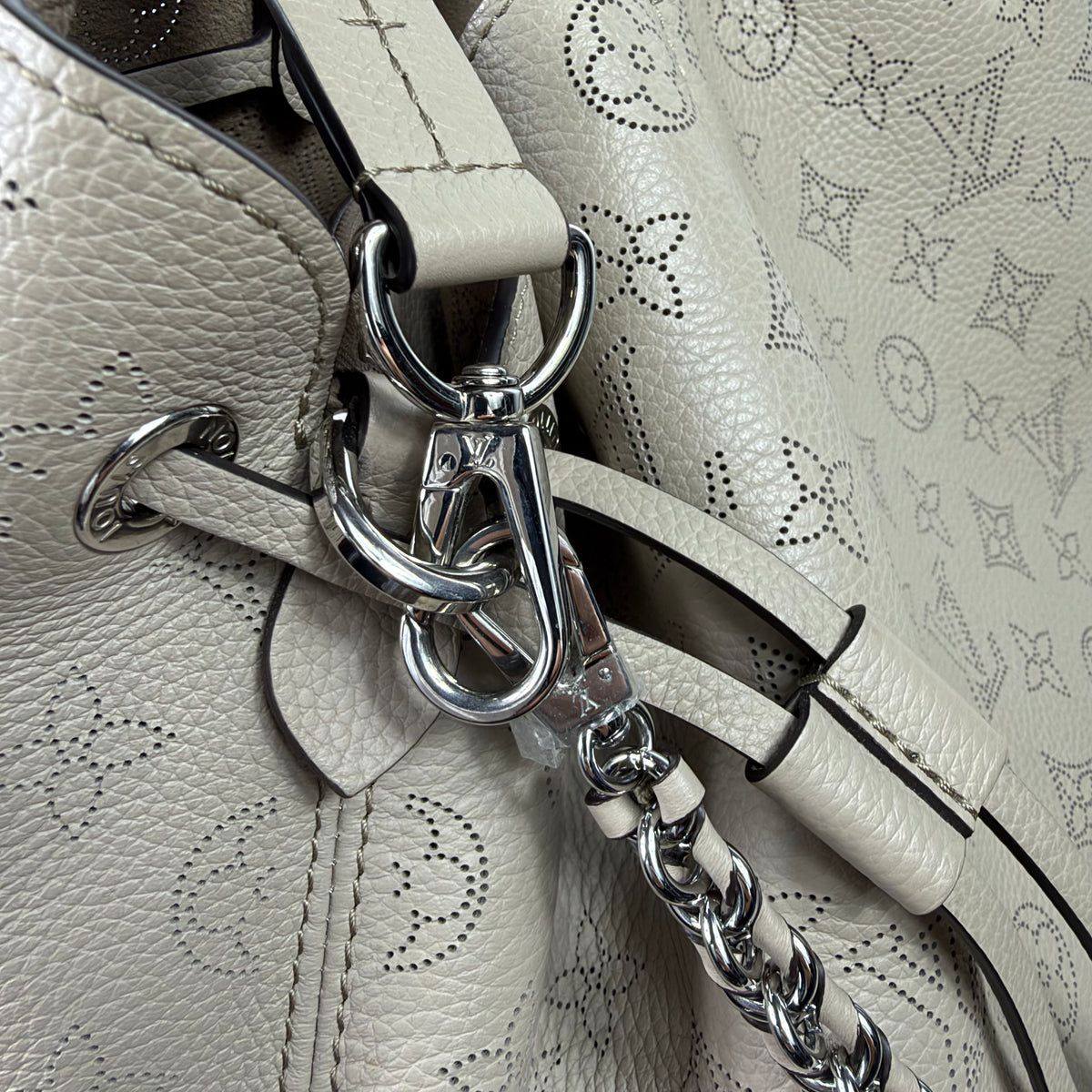 Louis Vuitton Bella Tote – Mahina Leder Galet