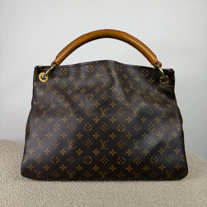 Louis Vuitton Artsy MM – Monogram Canvas