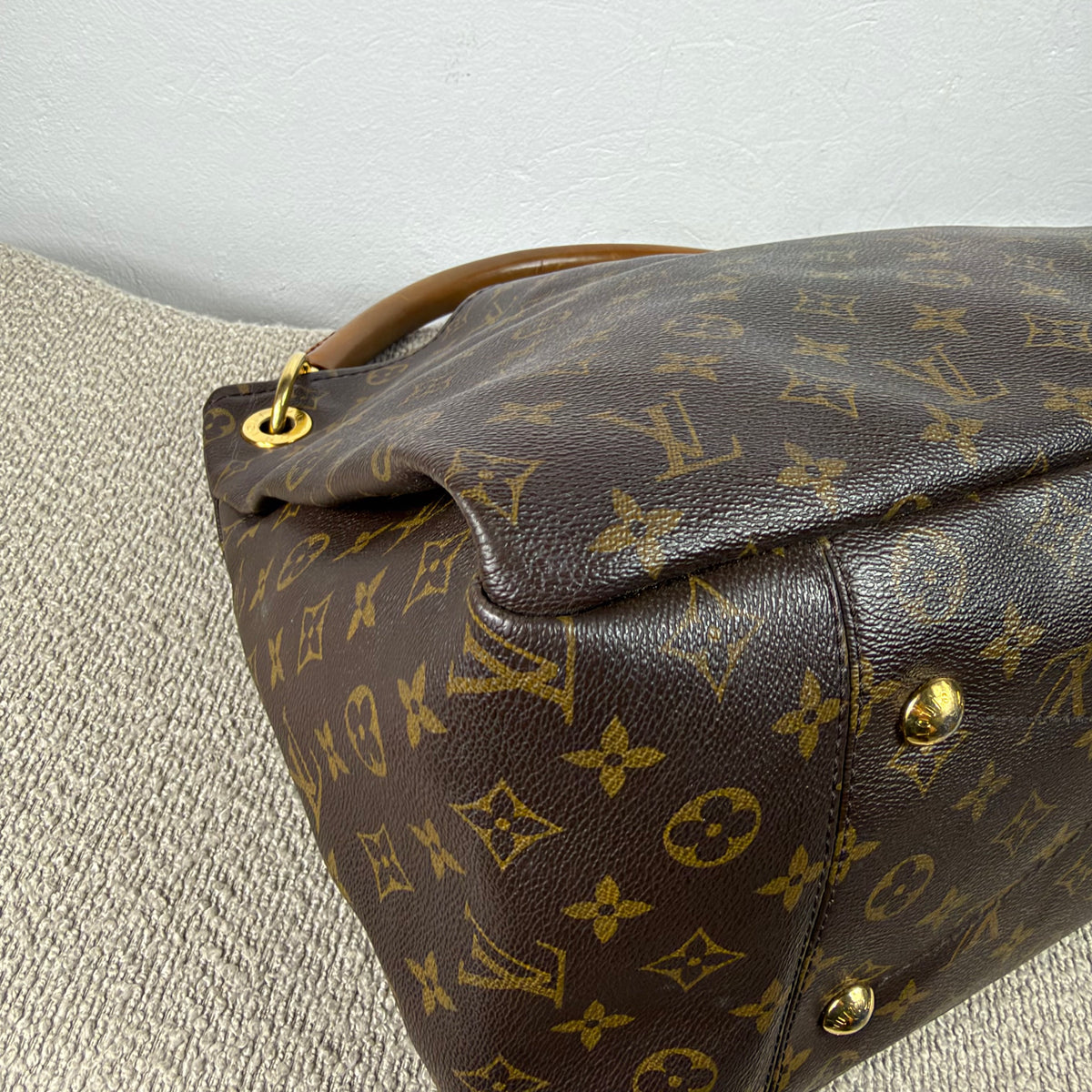 Louis Vuitton Artsy MM – Monogram Canvas