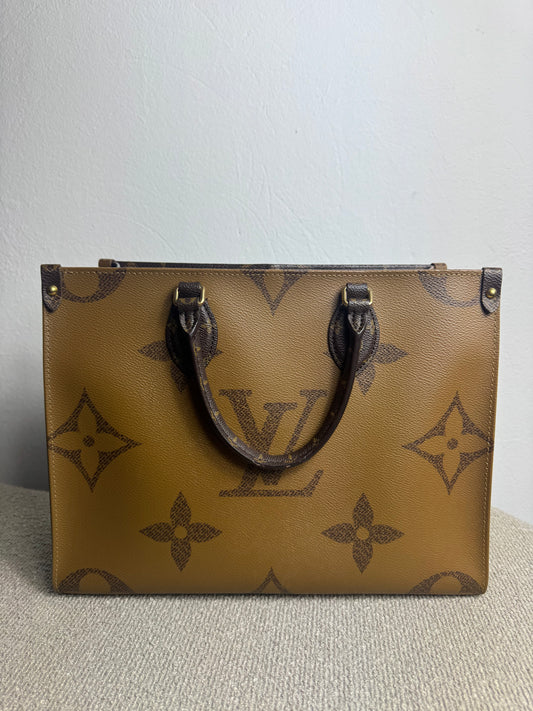Louis Vuitton OnTheGo MM – Monogram Reverse